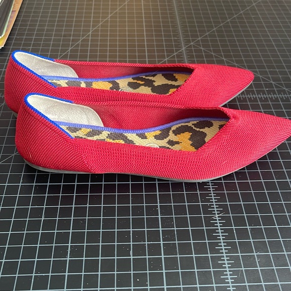 Rothy's The Point Red with Leopard Insoles Size 8.5 (no packaging included) - Picture 6 of 6